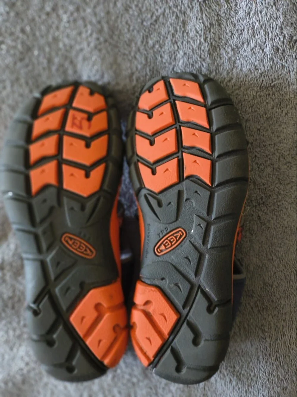 Keen Kids Sea Camp II Water CNX Hiking Sandals Orange Blue Size 2 Beach Play